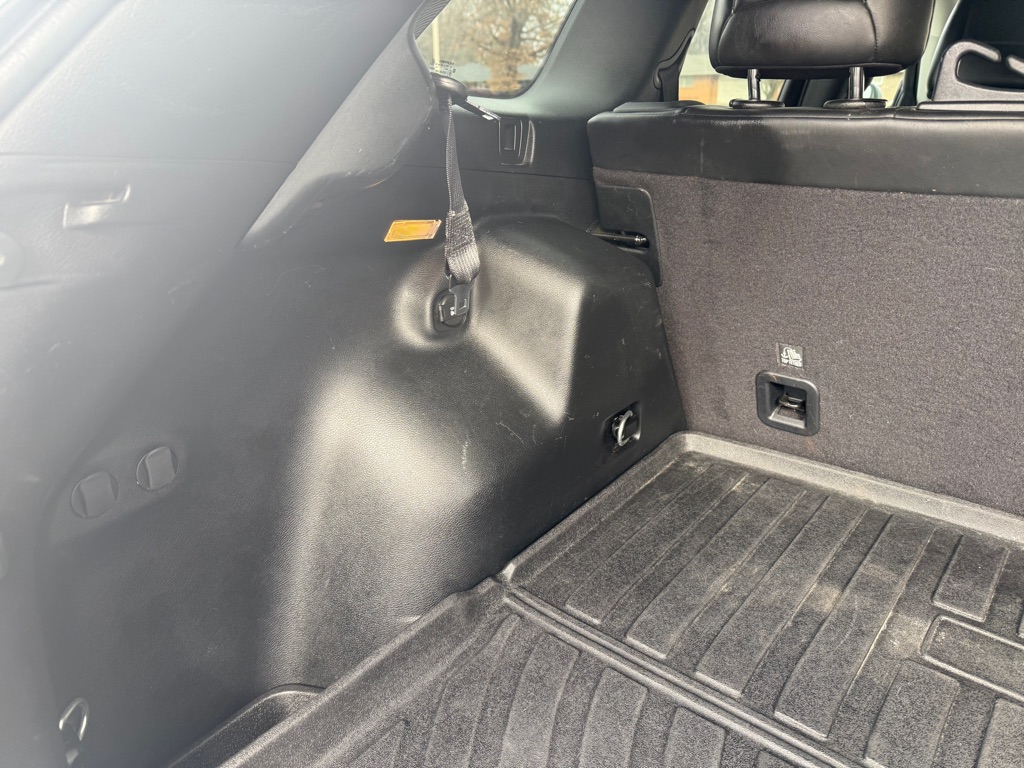 Photo 9 of this JEEP CHEROKEE