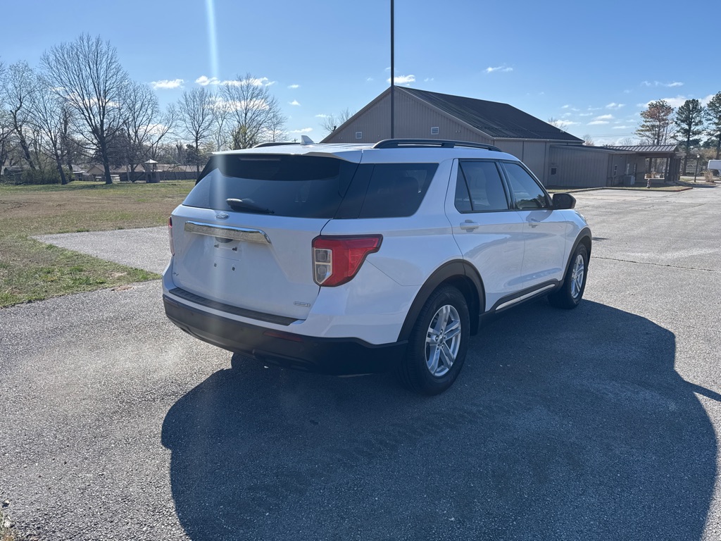 Photo 5 of this FORD EXPLORER