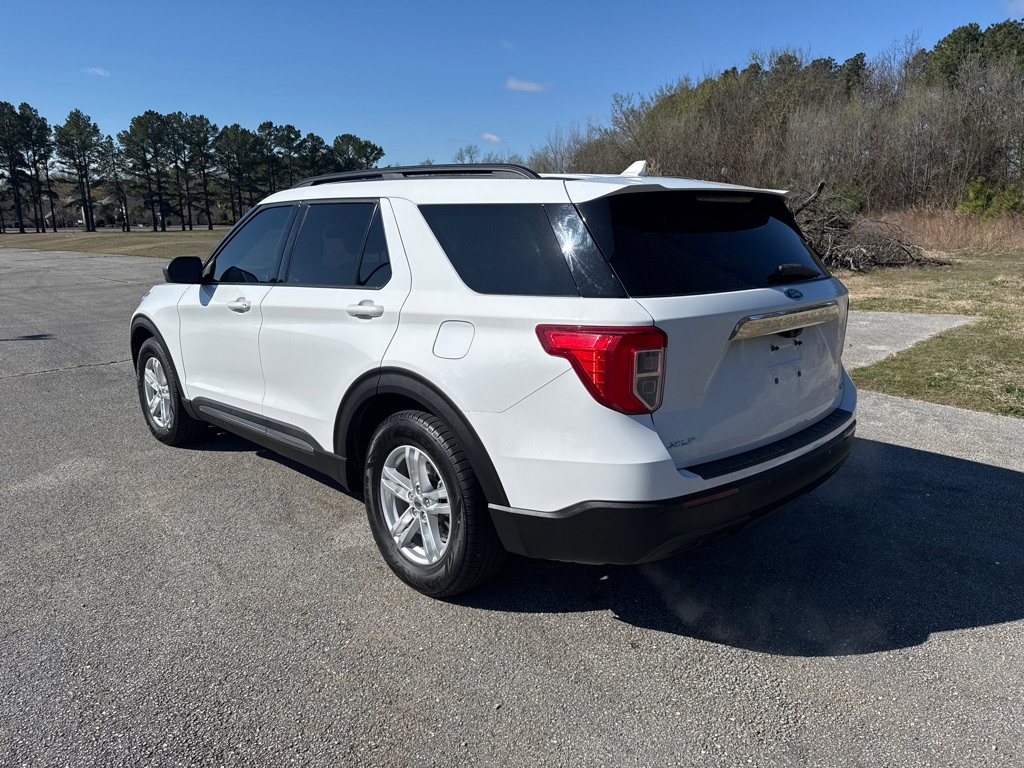 Photo 7 of this FORD EXPLORER