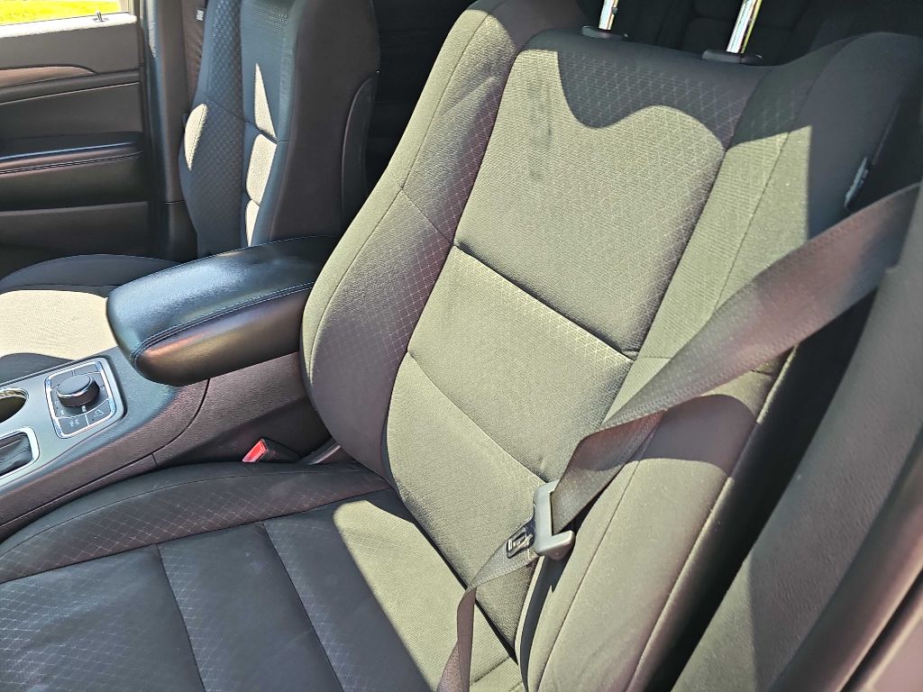 Photo 10 of this JEEP GRAND CHEROKEE