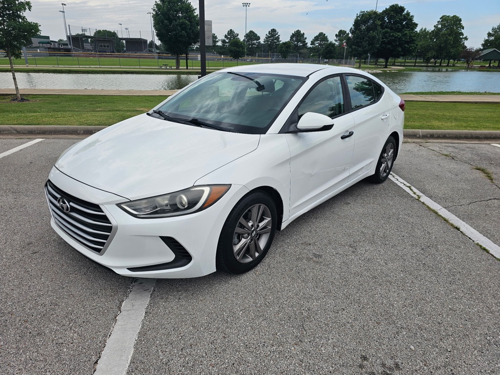 2017 HYUNDAI ELANTRA