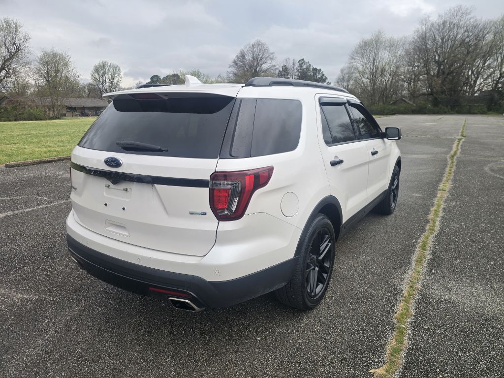 Photo 14 of this FORD EXPLORER