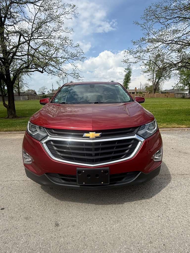 Photo 2 of this CHEVROLET EQUINOX
