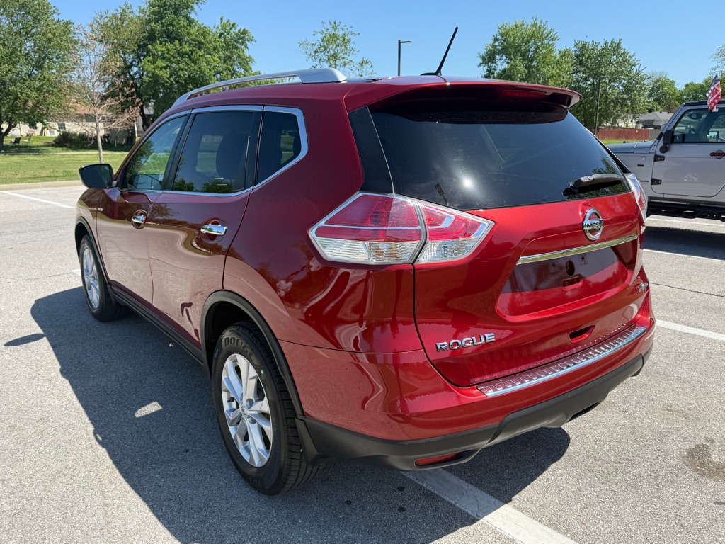 Photo 7 of this NISSAN ROGUE
