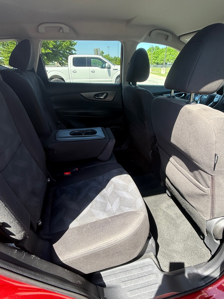 Photo 10 of this NISSAN ROGUE