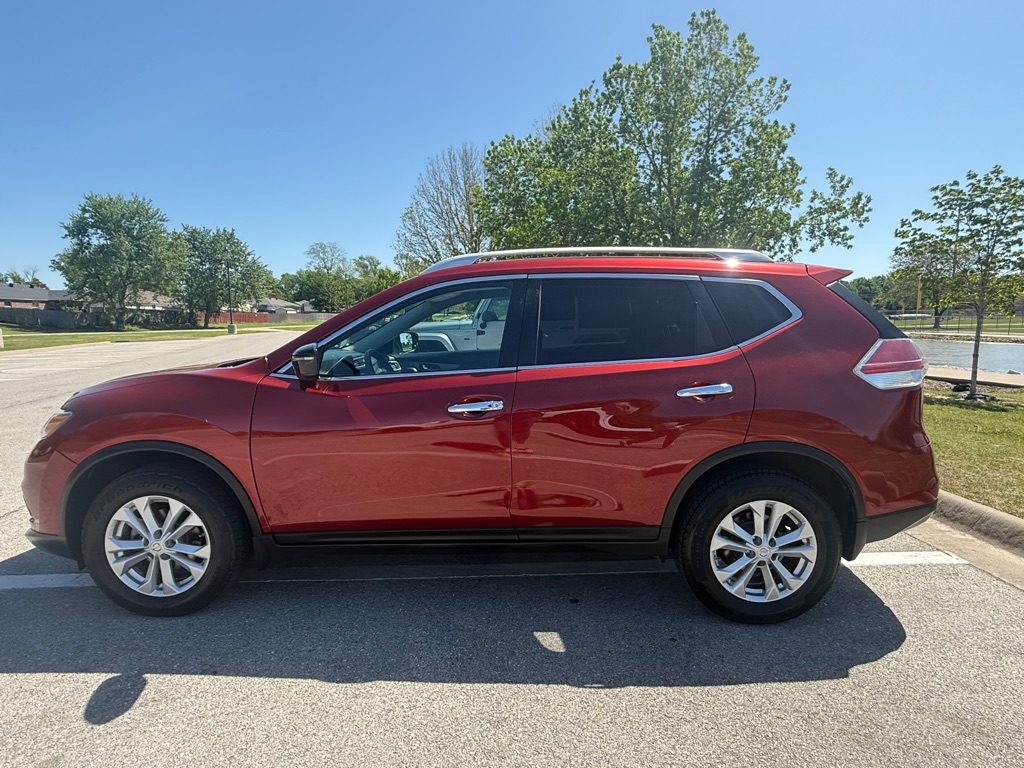 Photo 8 of this NISSAN ROGUE