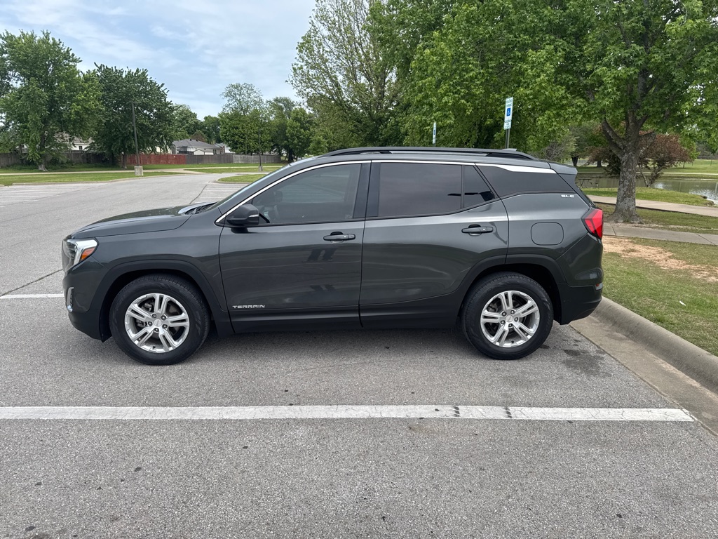Photo 8 of this GMC TERRAIN