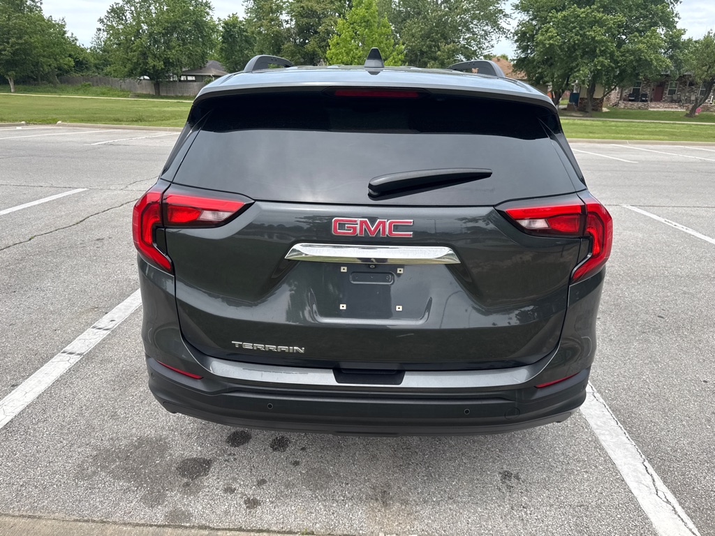 Photo 6 of this GMC TERRAIN