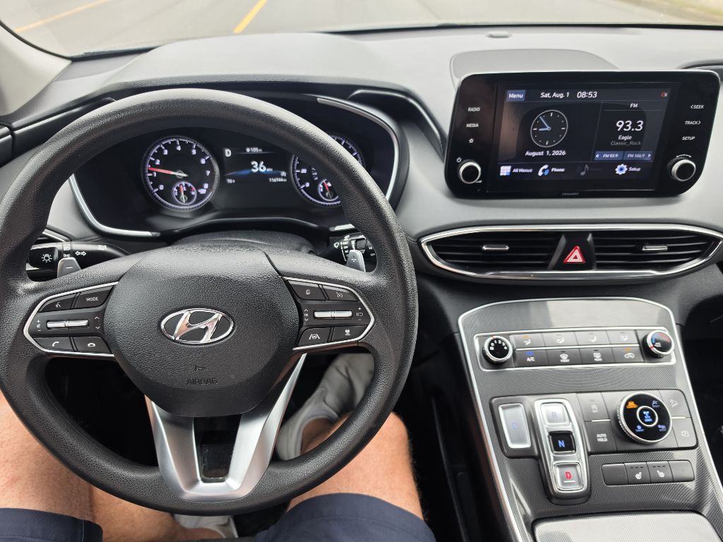 Photo 15 of this HYUNDAI SANTA FE