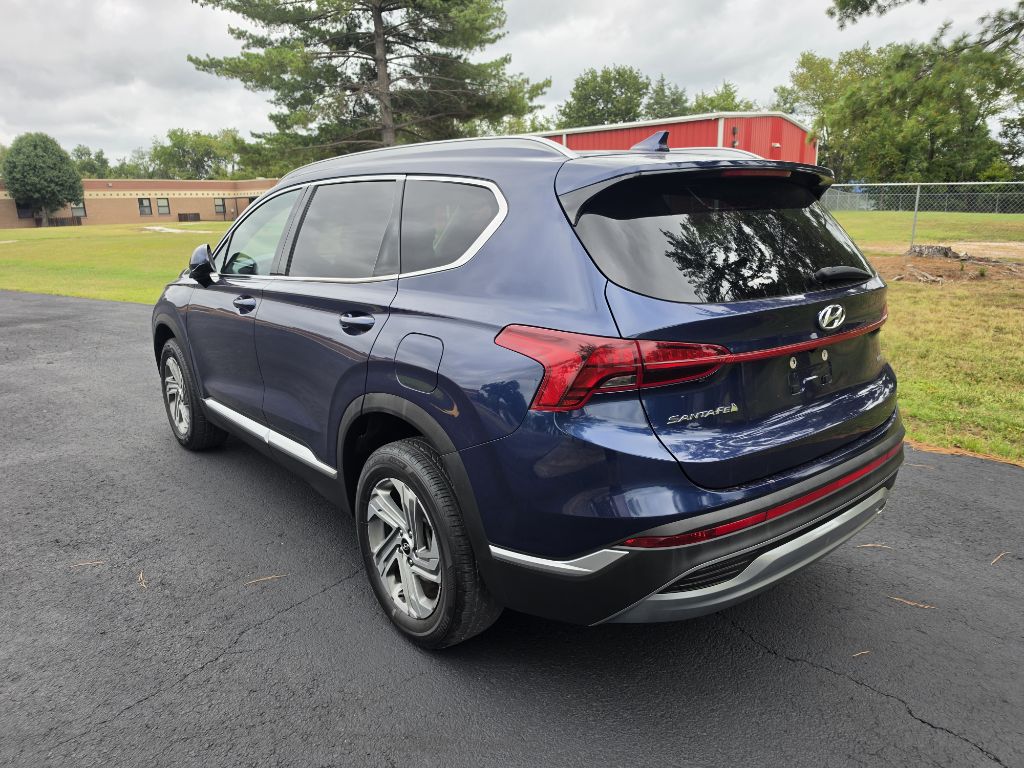 Photo 8 of this HYUNDAI SANTA FE