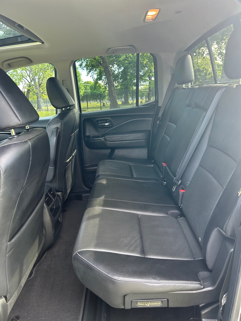 Photo 13 of this HONDA RIDGELINE