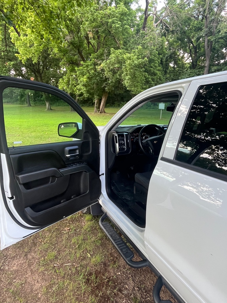 Photo 13 of this CHEVROLET SILVERADO 1500