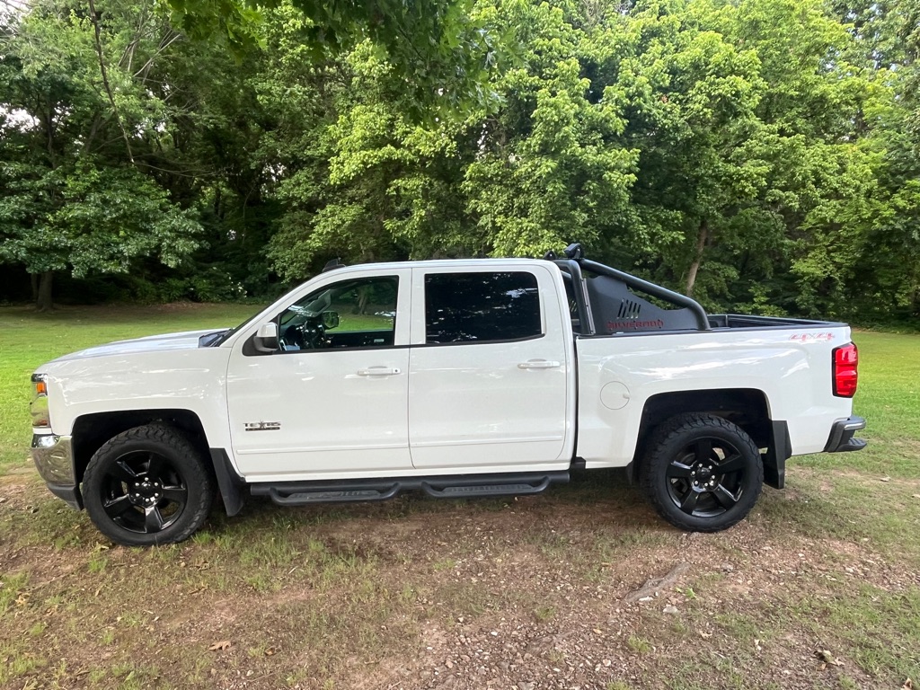Photo 4 of this CHEVROLET SILVERADO 1500