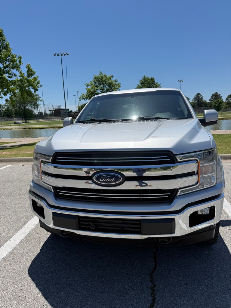 Photo 3 of this FORD F150