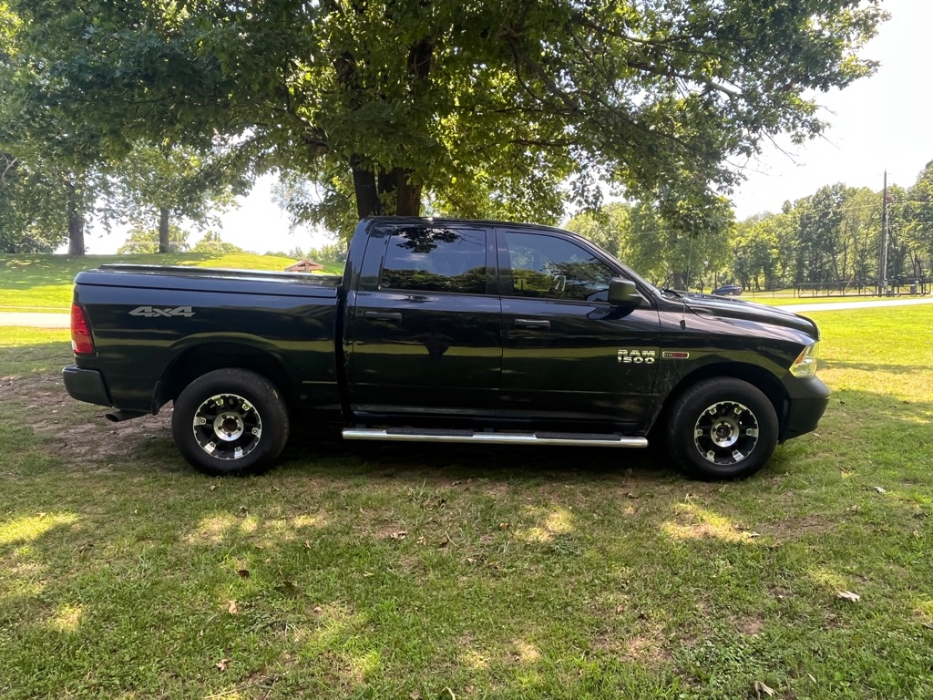 Photo 9 of this RAM 1500