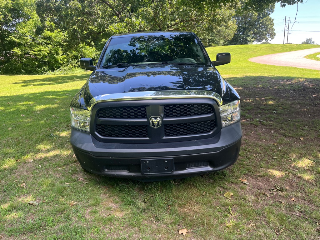 Photo 2 of this RAM 1500