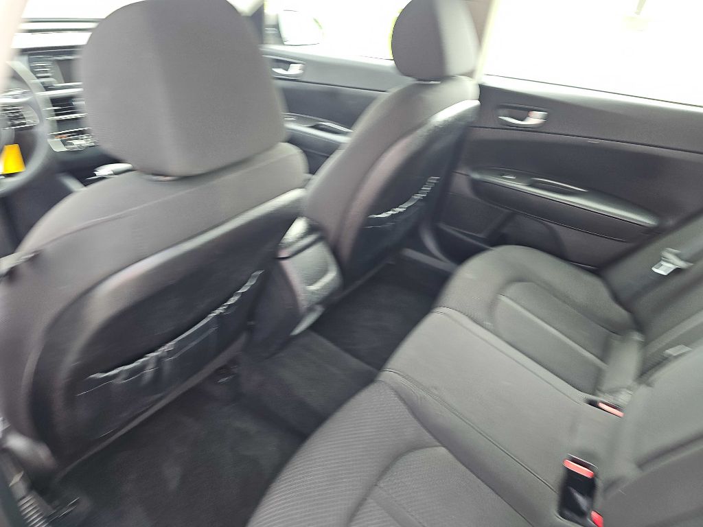 Photo 11 of this KIA OPTIMA