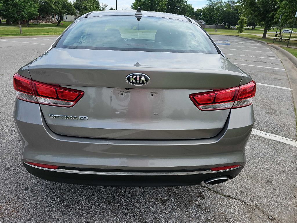 Photo 6 of this KIA OPTIMA
