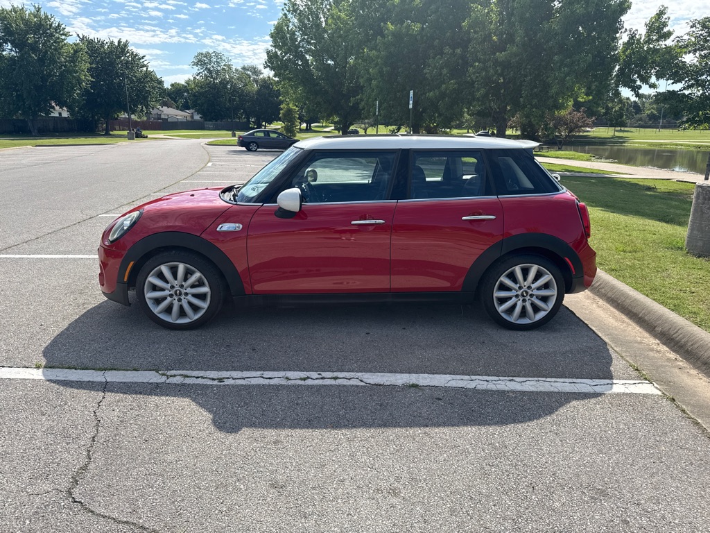Photo 8 of this MINI COOPER