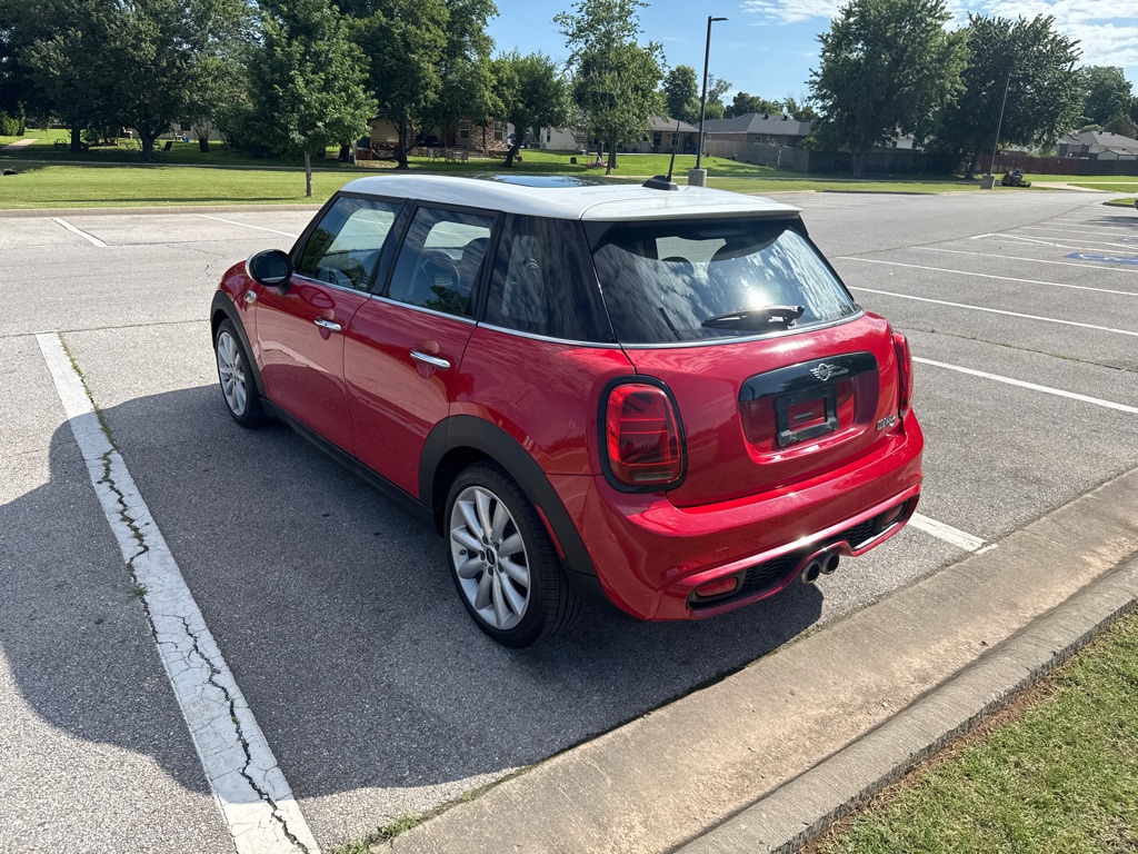 Photo 7 of this MINI COOPER