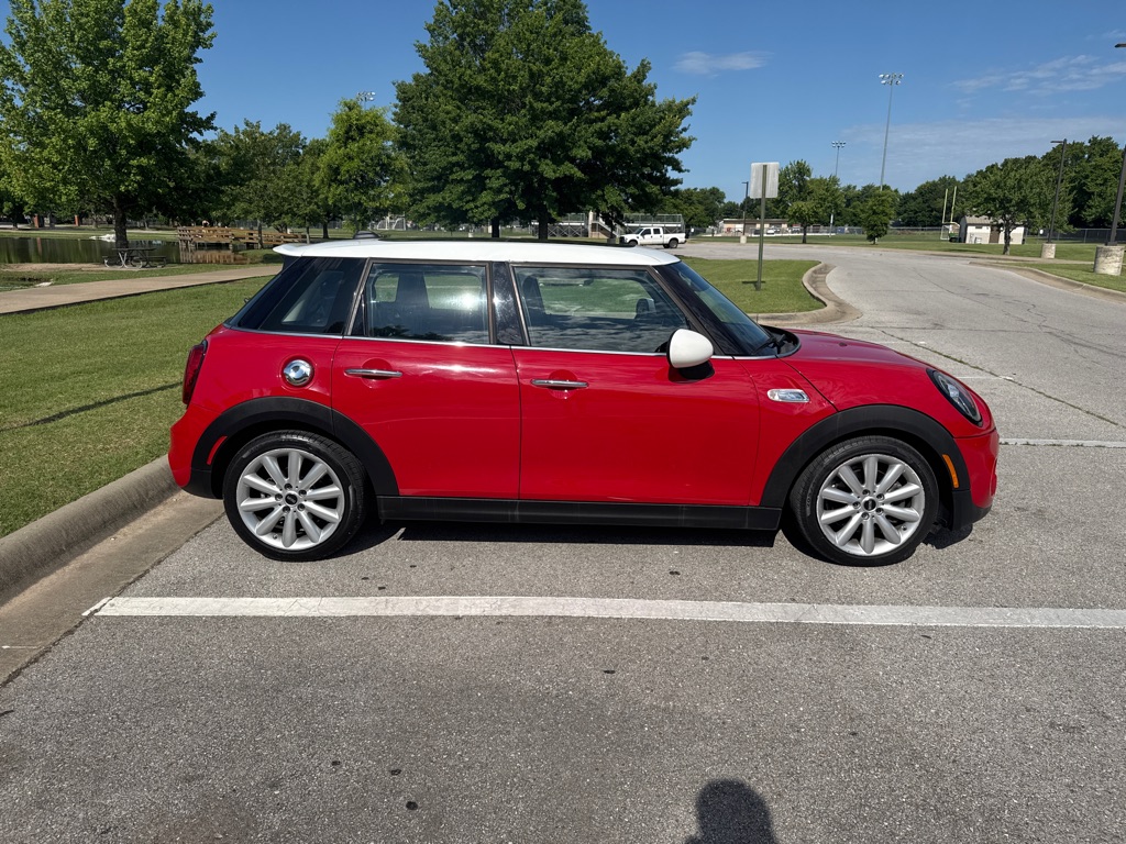 Photo 4 of this MINI COOPER