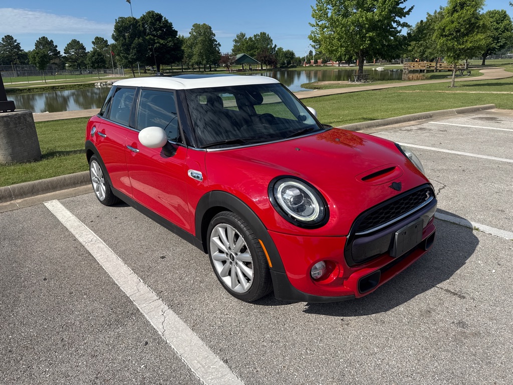 Photo 3 of this MINI COOPER