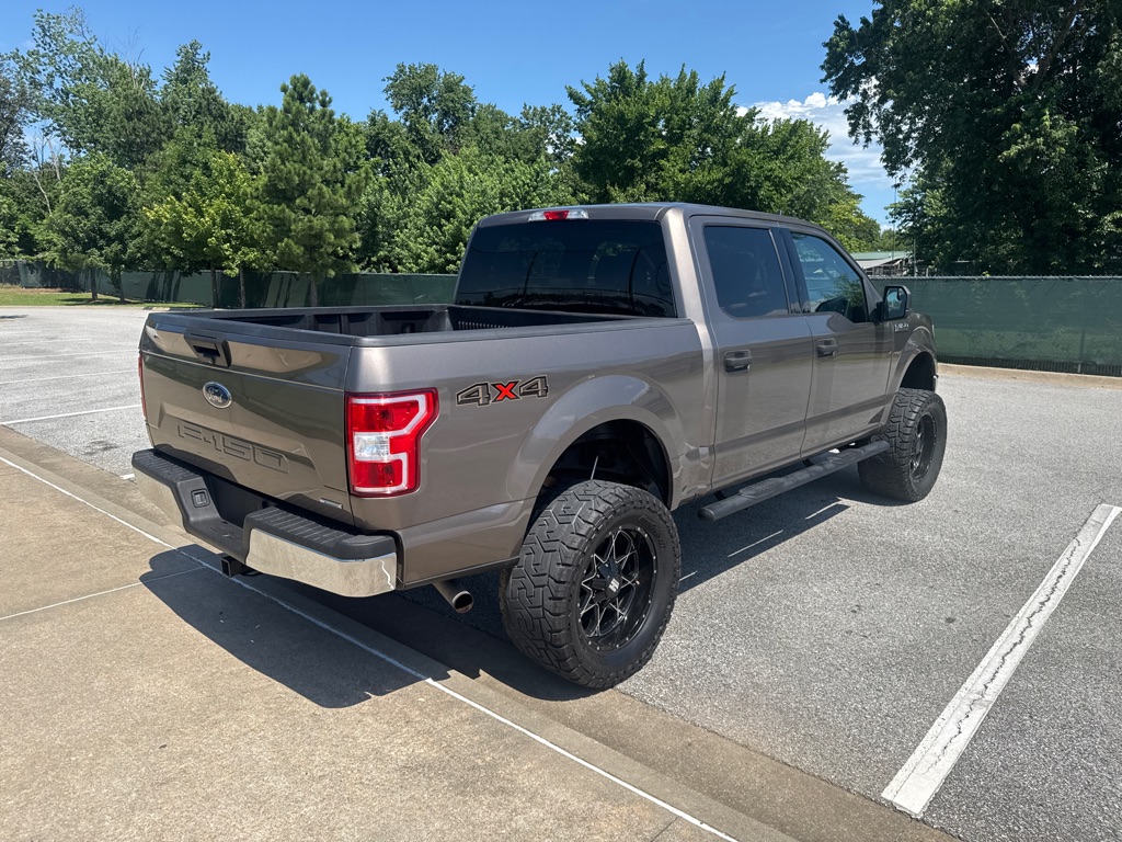 Photo 5 of this FORD F150
