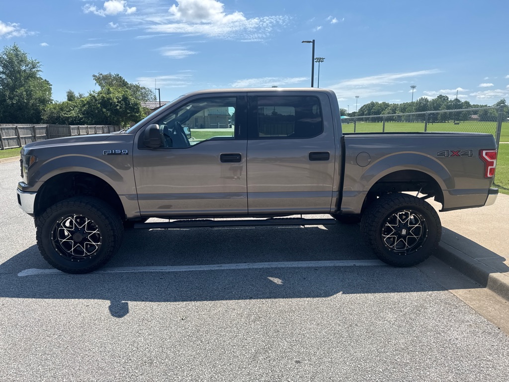 Photo 8 of this FORD F150