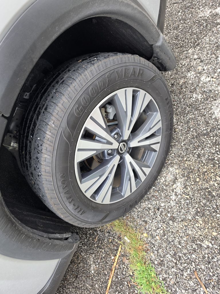 Photo 11 of this NISSAN ROGUE