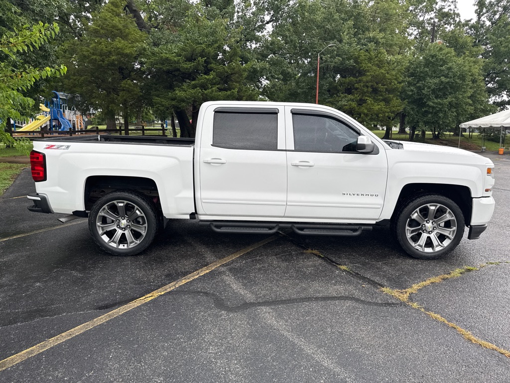 Photo 4 of this CHEVROLET SILVERADO 1500