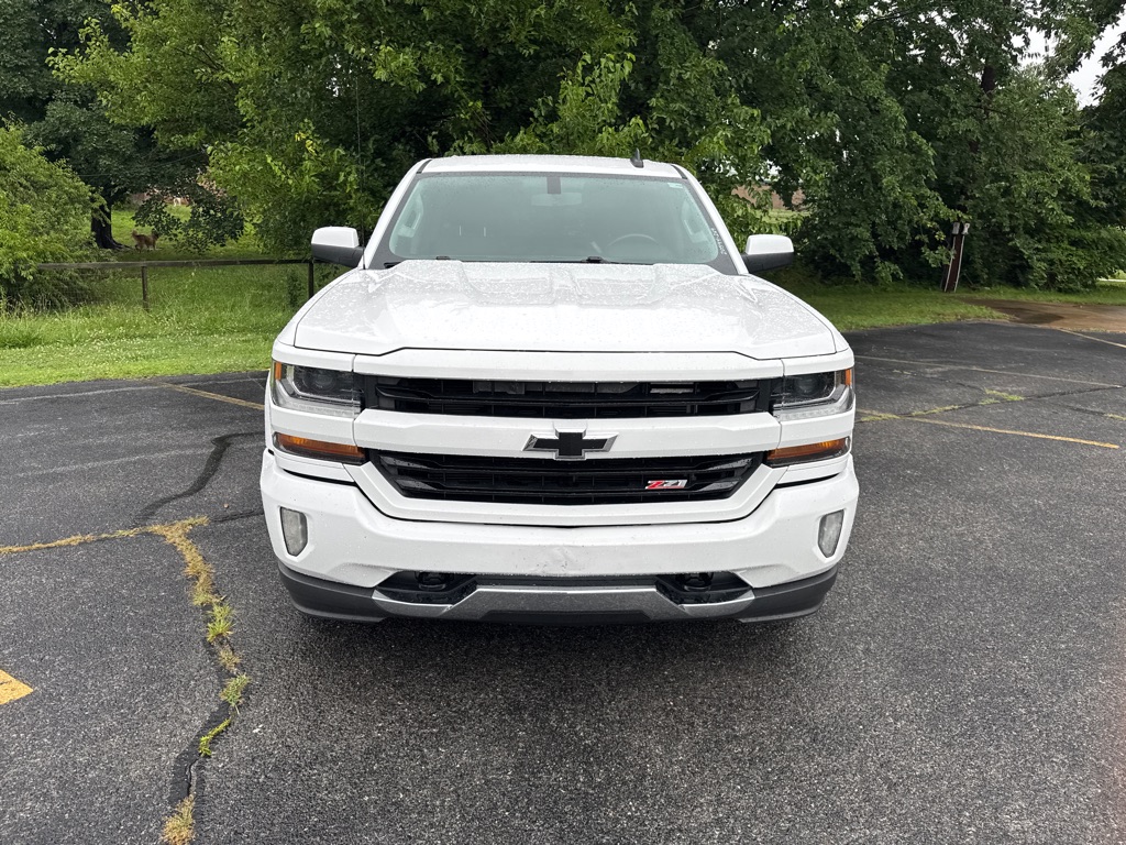 Photo 2 of this CHEVROLET SILVERADO 1500