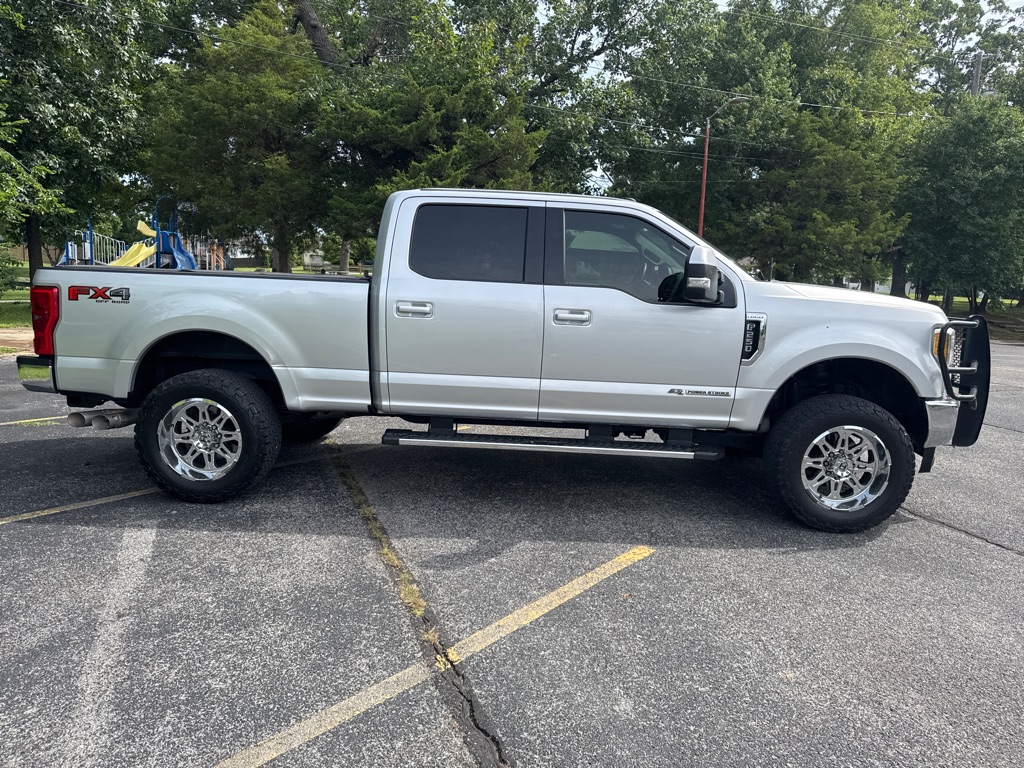 Photo 4 of this FORD F250