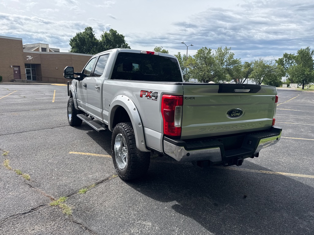 Photo 6 of this FORD F250