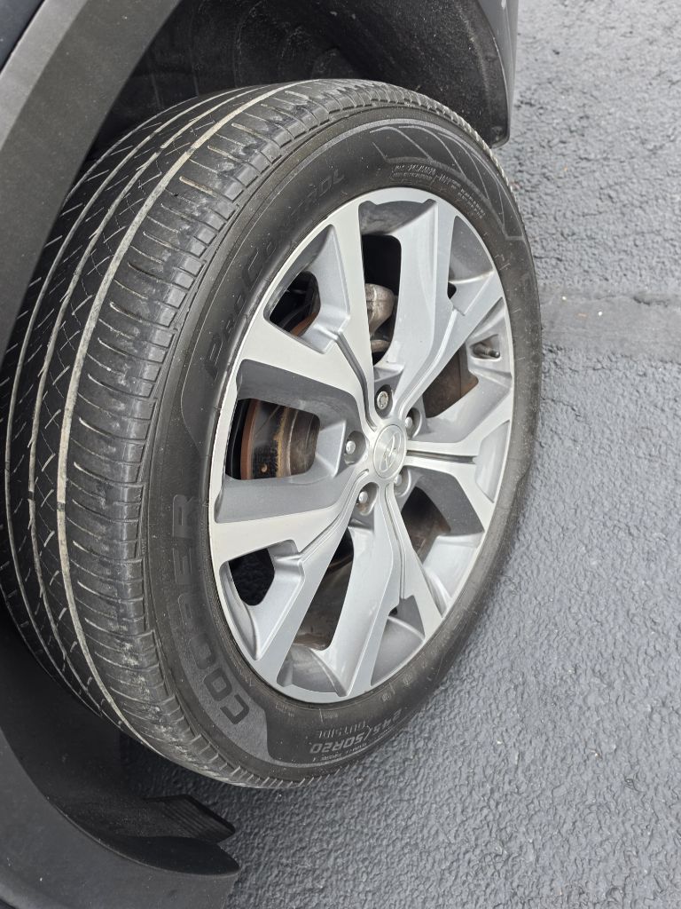 Photo 10 of this HYUNDAI PALISADE