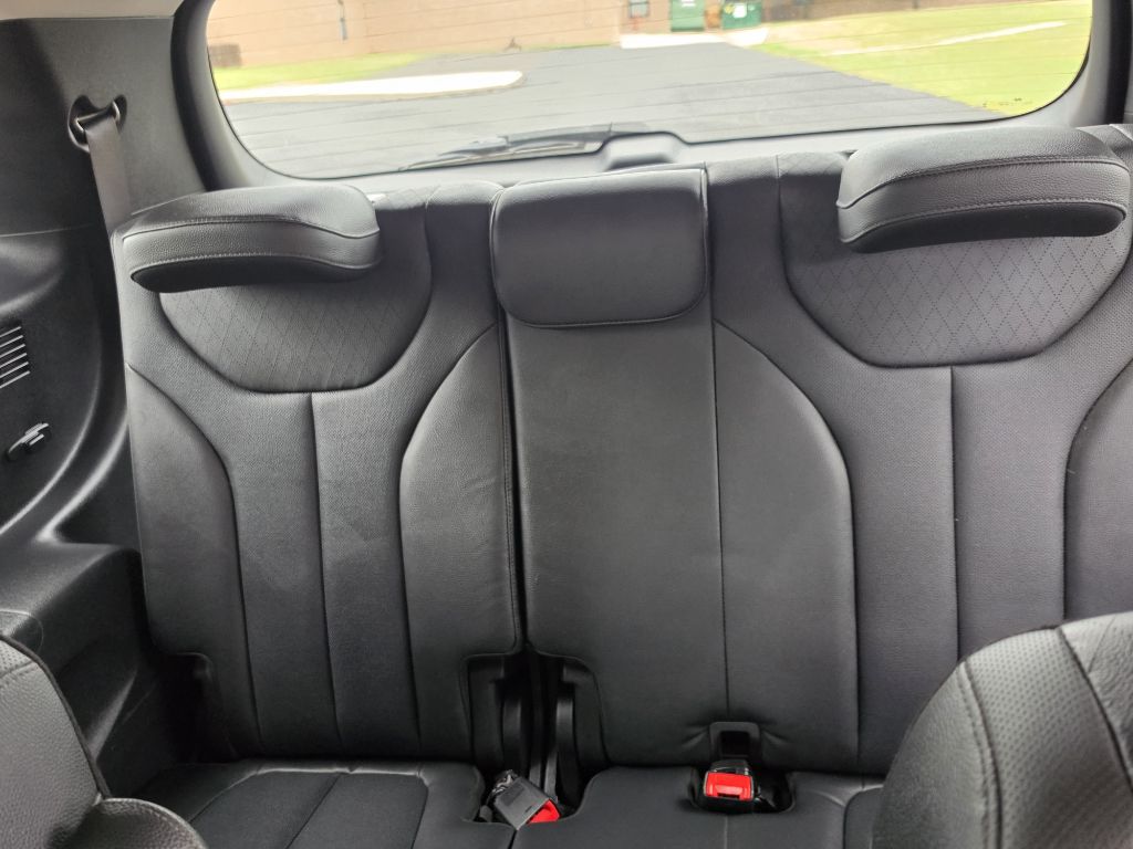Photo 11 of this HYUNDAI PALISADE