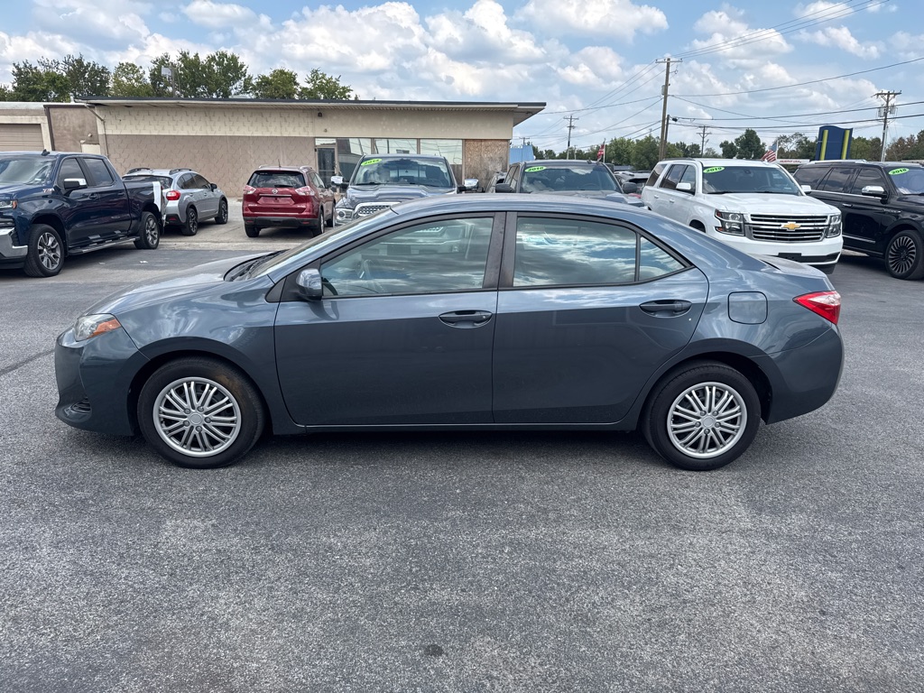 Photo 8 of this TOYOTA COROLLA