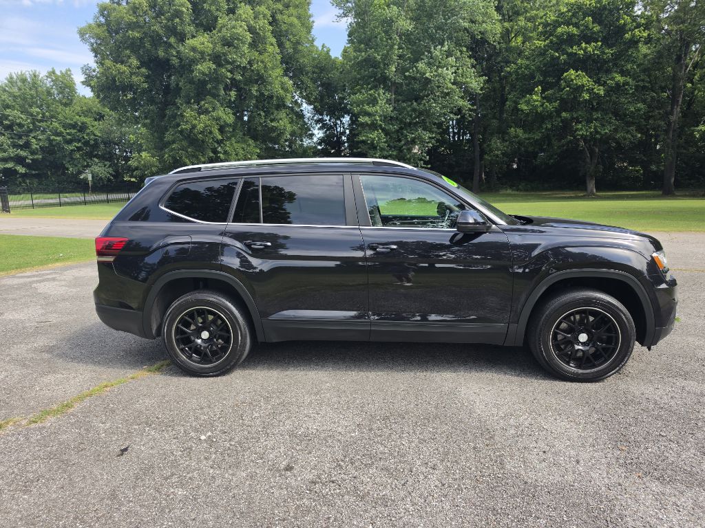 Photo 20 of this VOLKSWAGEN ATLAS
