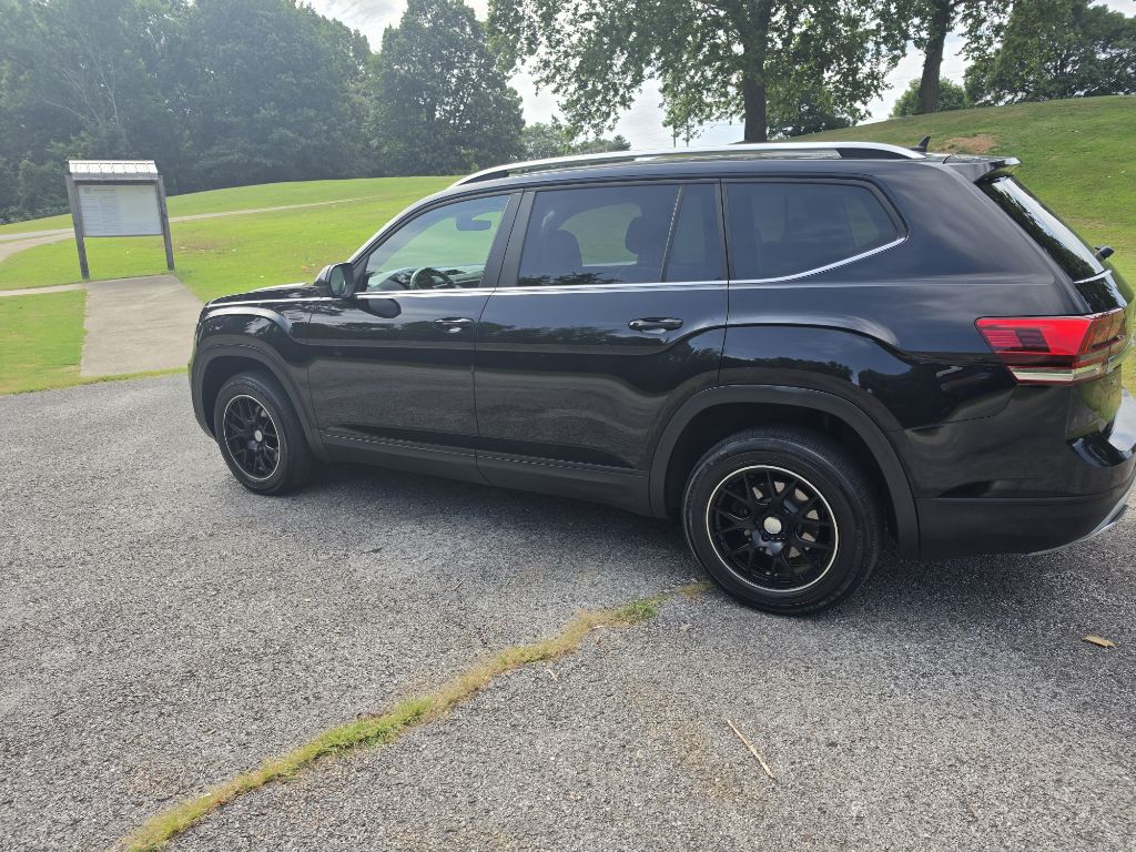 Photo 7 of this VOLKSWAGEN ATLAS
