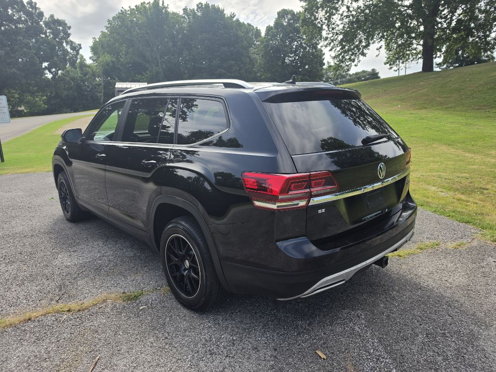 Photo 3 of this VOLKSWAGEN ATLAS