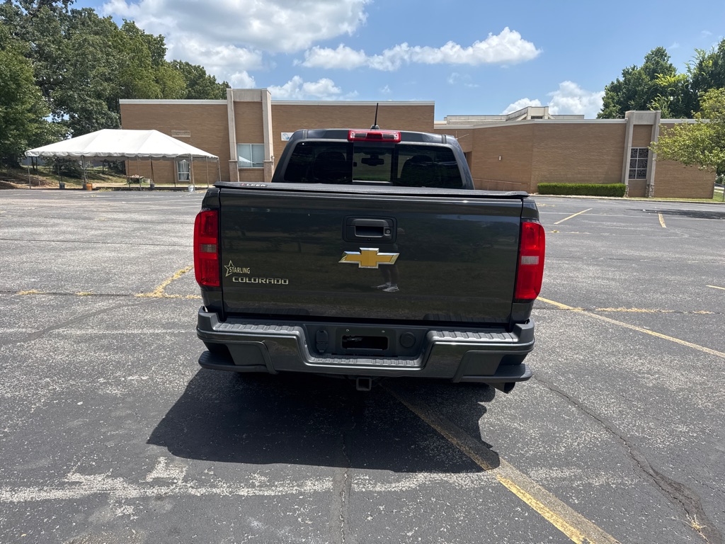 Photo 6 of this CHEVROLET COLORADO