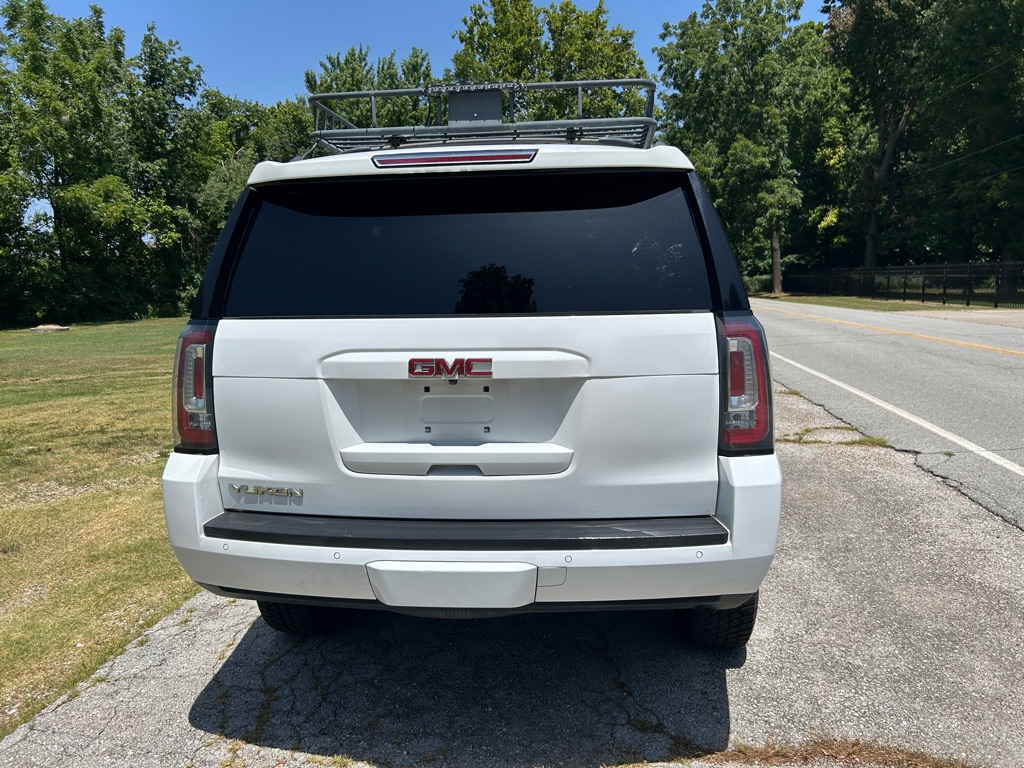 Photo 5 of this GMC YUKON