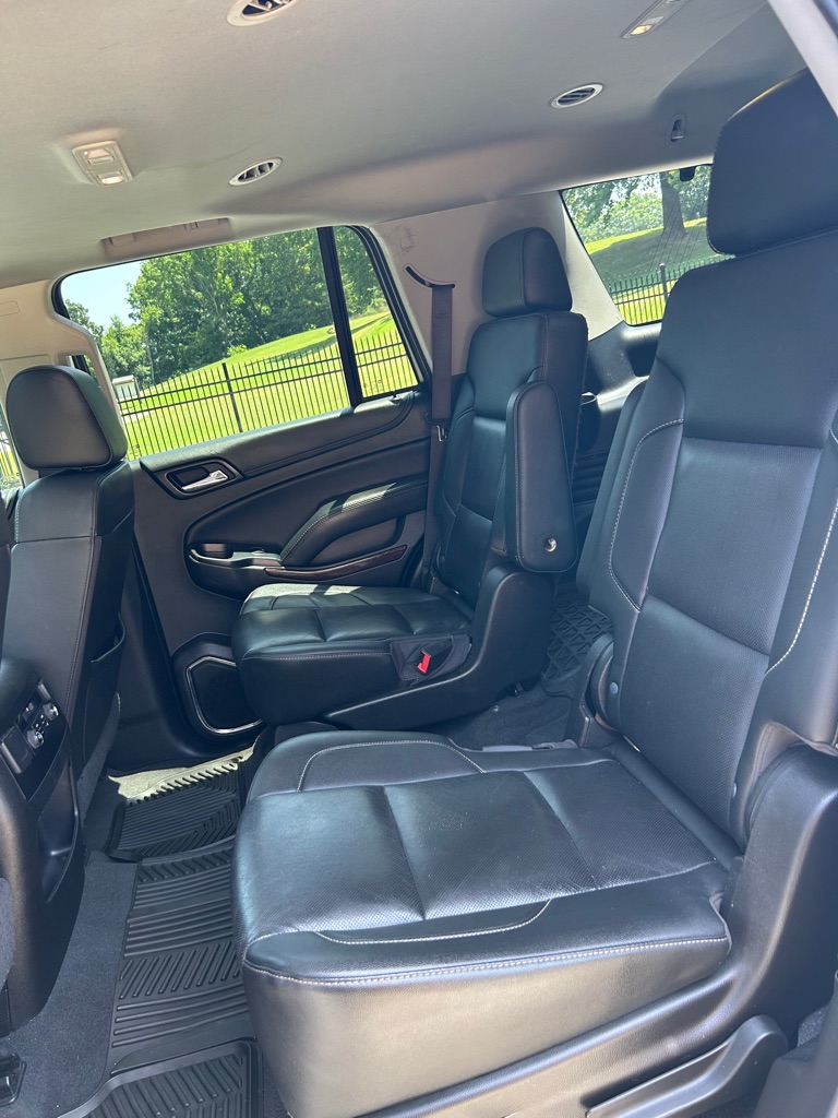 Photo 10 of this GMC YUKON