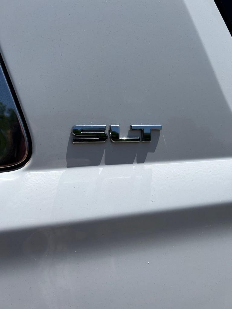 Photo 13 of this GMC YUKON