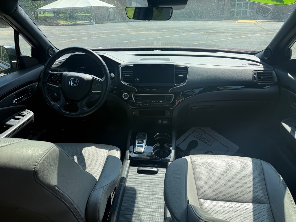 Photo 15 of this HONDA PASSPORT