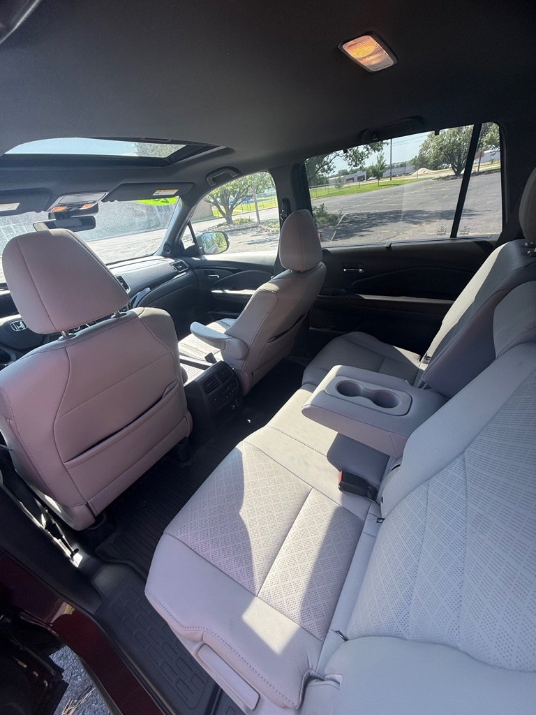 Photo 12 of this HONDA PASSPORT