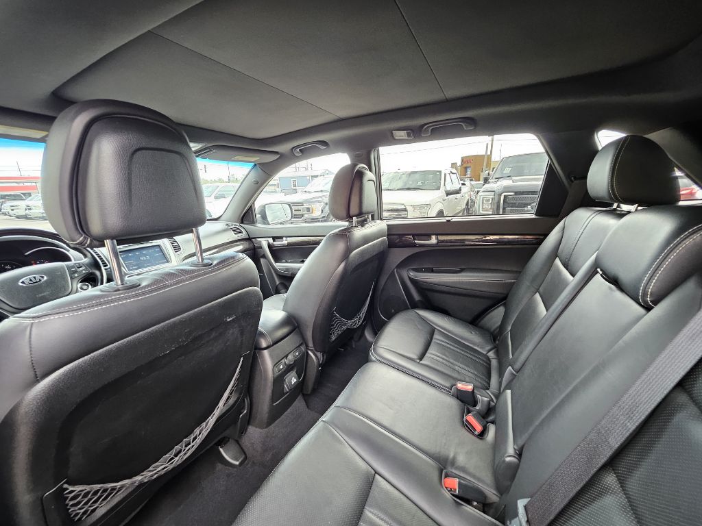 Photo 8 of this KIA SORENTO