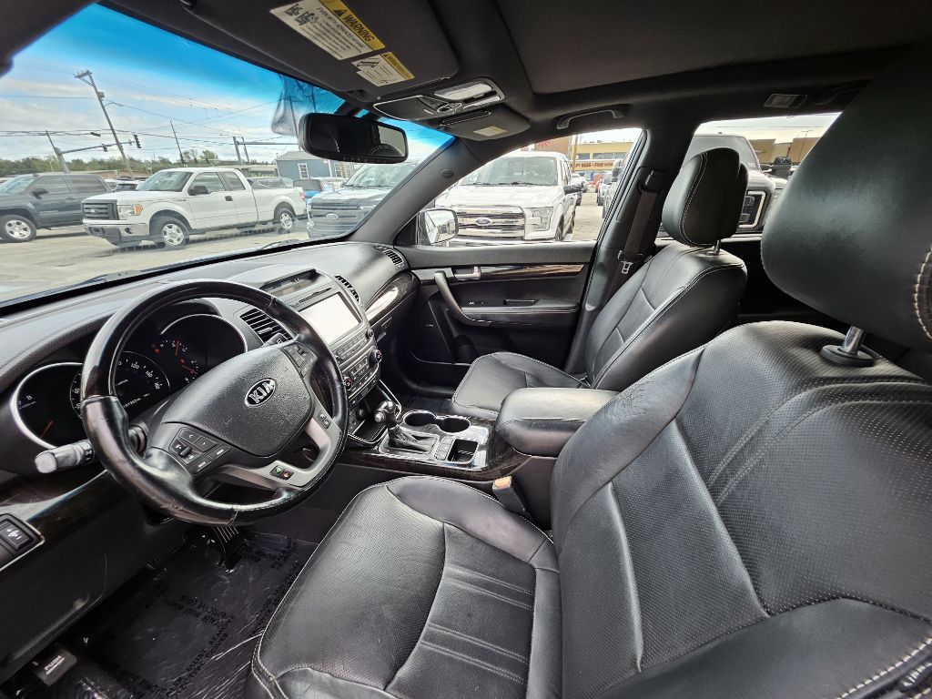 Photo 11 of this KIA SORENTO