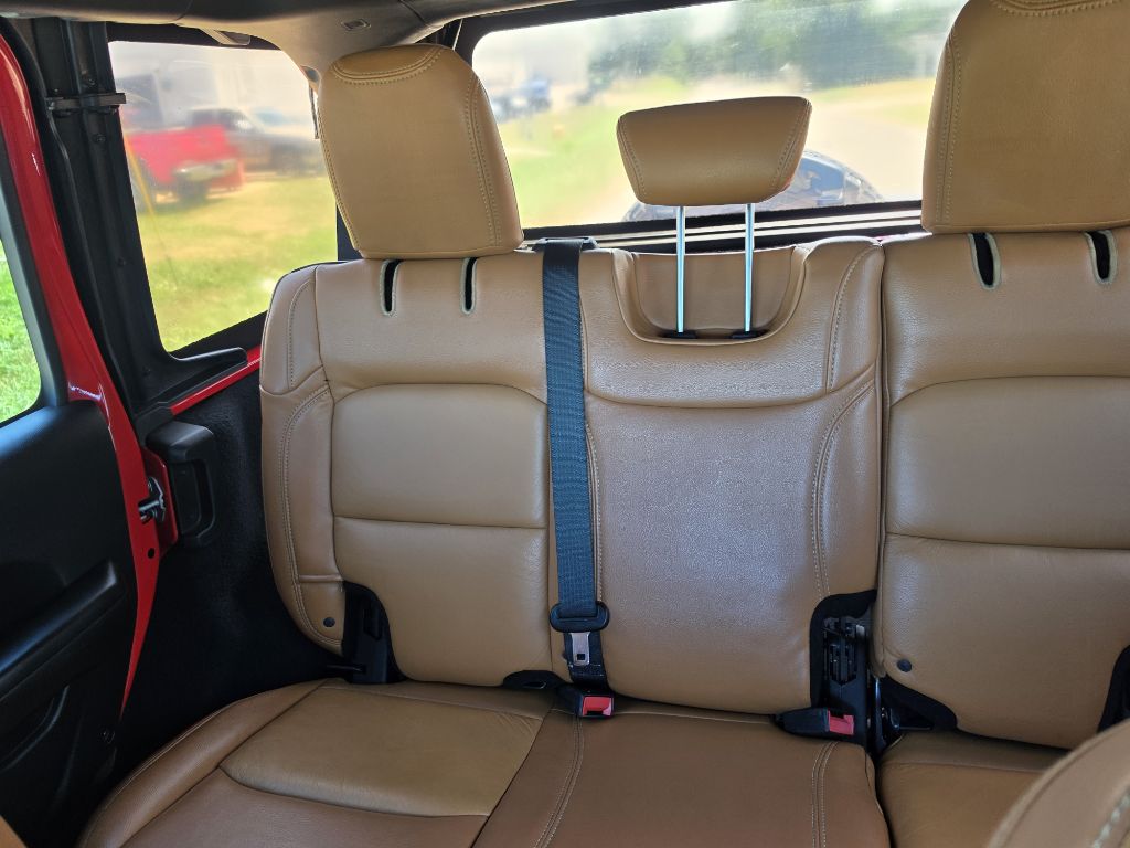 Photo 11 of this JEEP WRANGLER UNLIMI