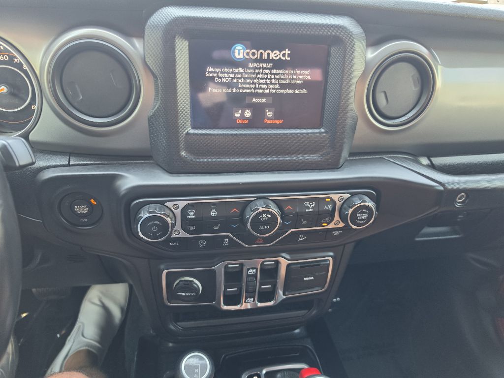 Photo 8 of this JEEP WRANGLER UNLIMI