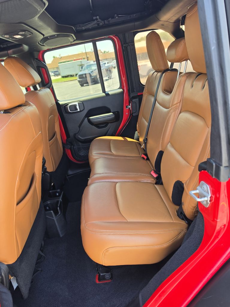 Photo 14 of this JEEP WRANGLER UNLIMI
